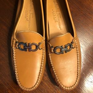 Salvatore Ferragamo drivers loafers